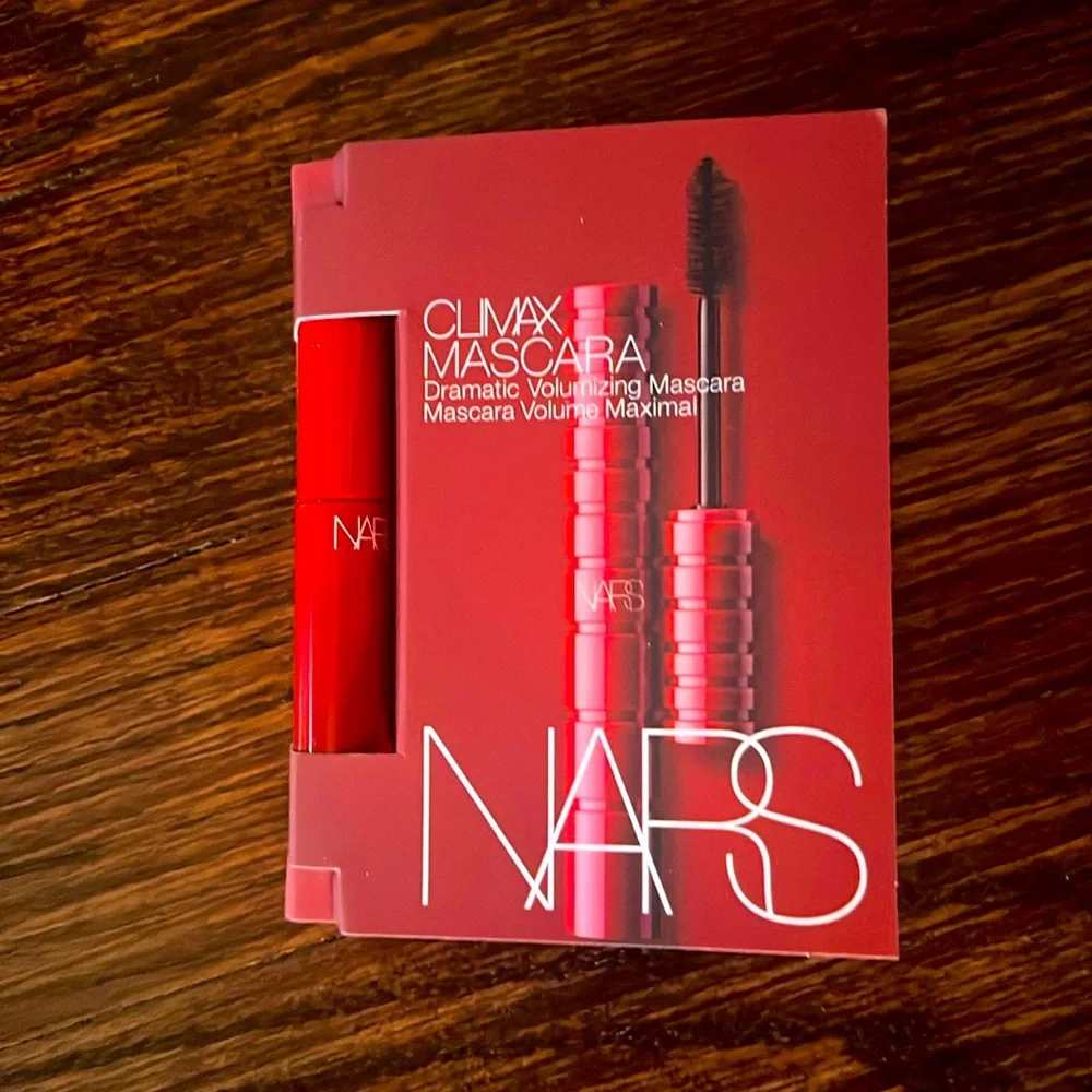 NWT: NARS climax mascara (sample size)